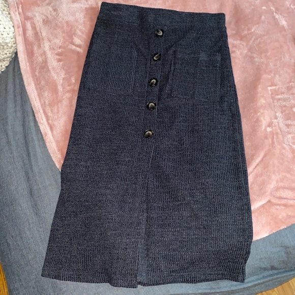 Skirt - Picture 1 of 3